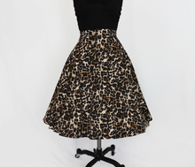Load image into Gallery viewer, Flowy Leopard 1950s Vintage Skirt With Pockets