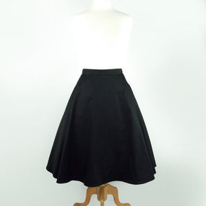 Skirt on mannequin 